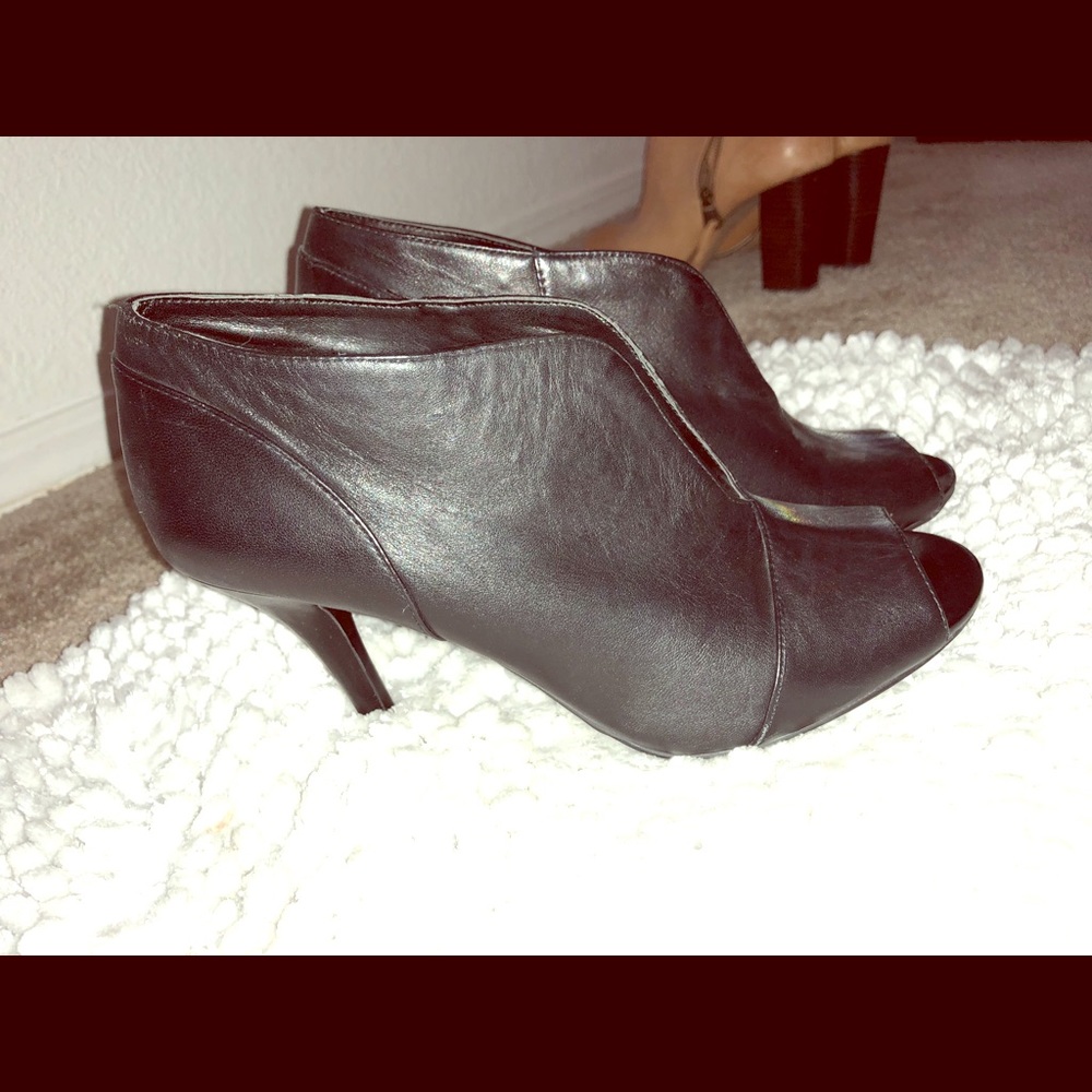 Open toe heel